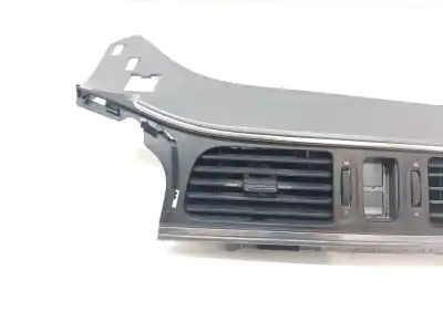 Pezzo di ricambio per auto di seconda mano griglia di aerazione per renault kadjar 1.3 tce riferimenti oem iam 687500938r  