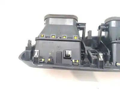 Pezzo di ricambio per auto di seconda mano griglia di aerazione per renault kadjar 1.3 tce riferimenti oem iam 687500938r  