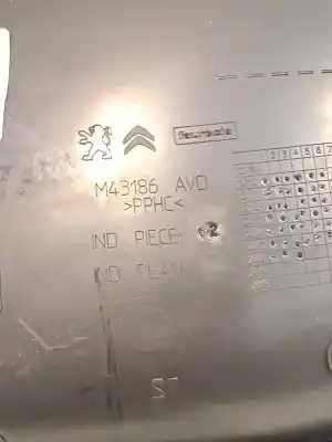 Pezzo di ricambio per auto di seconda mano rivestimento porta anteriore destro per citroen c4 cactus c4 cactus riferimenti oem iam 98115928zd  