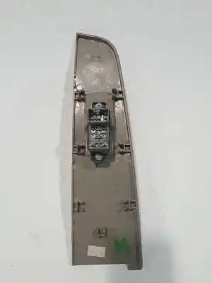Pezzo di ricambio per auto di seconda mano comando alzacristalli posteriori destro per ssangyong kyron d20dt riferimenti oem iam 7326009000  