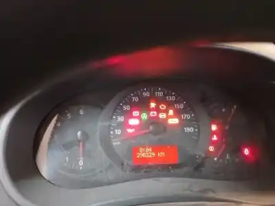 Peça sobressalente para automóvel em segunda mão Quadrante por RENAULT KANGOO EXPRESS 1.5 DCI Referências OEM IAM 250462998R  