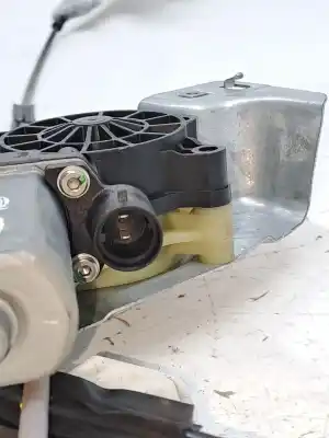 Peça sobressalente para automóvel em segunda mão elevador de vidros dianteiro direito por renault kangoo express 1.5 dci referências oem iam 807207012r  