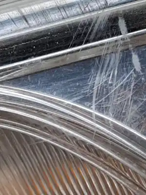 Peça sobressalente para automóvel em segunda mão farolim traseiro direito por renault kangoo express 1.5 dci referências oem iam 265506747r  