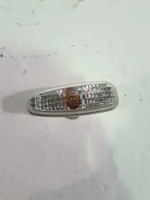 Peça sobressalente para automóvel em segunda mão farolim do lado esquerdo por hyundai i30 (pd) 1.5 dpi klass referências oem iam 923033l100