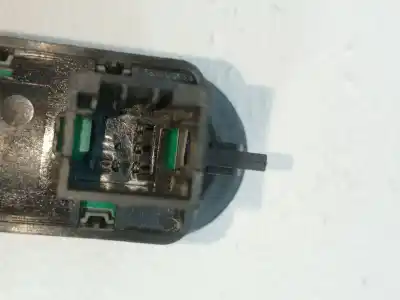 Peça sobressalente para automóvel em segunda mão botão / interruptor elevador vidro dianteiro direito por citroen c2 (jm_) 1.1 referências oem iam 6554l7  