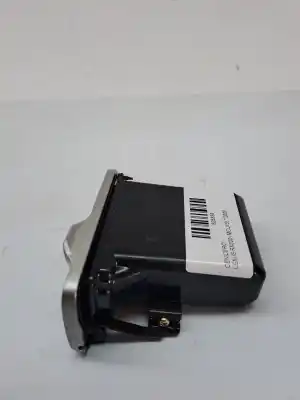 Автозапчастина б/у попільничка для lexus rx300 (mcu15) 3.0 посилання на oem iam 7413248010  7414048050