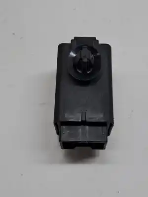 Second-hand car spare part relay for kia ceed (cd) g3lc oem iam references 952402w100  