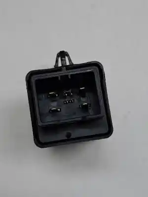 Second-hand car spare part relay for kia ceed (cd) g3lc oem iam references 952402w100  