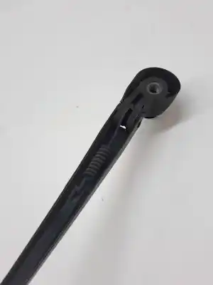 Автозапчастина б/у ручка заднього склоочисника для audi a3 (8l) avu посилання на oem iam 8d9955407a  