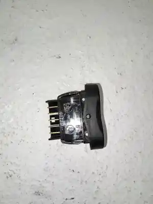 Автозапчастина б/у передній правий віконний вимикач для dacia logan mcv * посилання на oem iam 8200602227  