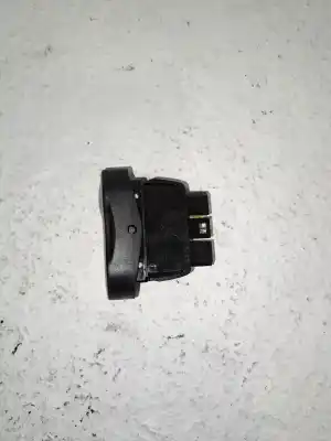 Автозапчастина б/у передній правий віконний вимикач для dacia logan mcv * посилання на oem iam 8200602227  