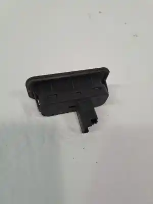 Second-hand car spare part tailgate back door handle for renault captur ii (2019-0) oem iam references 8200076256  