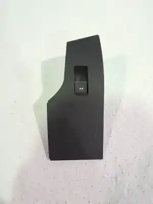 Pièce détachée automobile d'occasion COMMANDE DE LÈVE VITRE ARRIÈRE DROIT pour SEAT LEON (KL1)  Références OEM IAM 6F1867172  