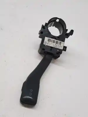 Peça sobressalente para automóvel em segunda mão Comutador De Piscas  por AUDI A6 AVANT (4B5) AKE Referências OEM IAM 8L0953513G  
