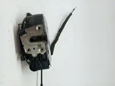 Автозапчастина б/у замок передніх дверей лівий для iveco daily furgon f1agl411a*l посилання на oem iam 5801529301  