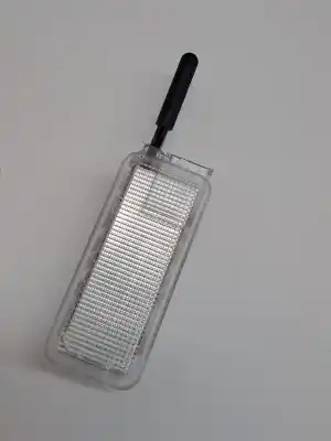 Peça sobressalente para automóvel em segunda mão luz interior por peugeot 208 like referências oem iam 6362n7