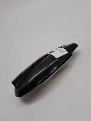 Pezzo di ricambio per auto di seconda mano antenna per land rover range rover evoque 2.2 110cv riferimenti oem iam bj3219c089ja  lr024457