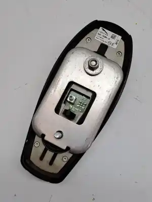 Pezzo di ricambio per auto di seconda mano antenna per land rover range rover evoque 2.2 110cv riferimenti oem iam bj3219c089ja  lr024457