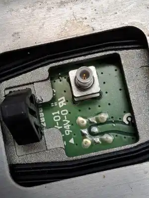 Pezzo di ricambio per auto di seconda mano antenna per land rover range rover evoque 2.2 110cv riferimenti oem iam bj3219c089ja  lr024457