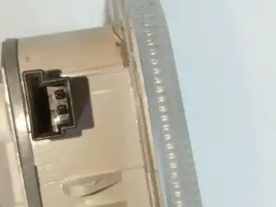 Pezzo di ricambio per auto di seconda mano luce interna per iveco daily furgon f1agl411a*l riferimenti oem iam 5801480307   Pezzo di ricambio per auto di seconda mano luce interna per iveco daily furgon f1agl411a*l riferimenti oem iam 5801480307