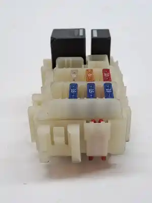 Peça sobressalente para automóvel em segunda mão caixa de fusíveis e relés por land rover range rover evoque 2.2 110cv referências oem iam gj3214a005zf  