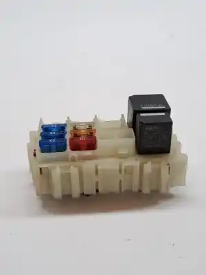 Peça sobressalente para automóvel em segunda mão caixa de fusíveis e relés por land rover range rover evoque 2.2 110cv referências oem iam gj3214a005zf  