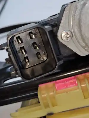 Second-hand car spare part passenger side right window regulator for land rover range rover evoque 2.2 110cv oem iam references lr046656  bj3223200af