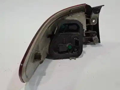 Second-hand car spare part right tailgate light for renault fluence 1.6 16v 110 cv / 81 kw oem iam references 265502140r  