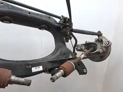 Peça sobressalente para automóvel em segunda mão charrió / suporte de eixo de trás por land rover range rover evoque 2.2 110cv referências oem iam lr028449  lr024482 - lr024763