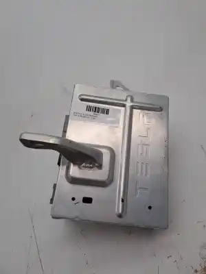 Peça sobressalente para automóvel em segunda mão  por TESLA TESLA MODEL 3  Referências OEM IAM 107974800E  