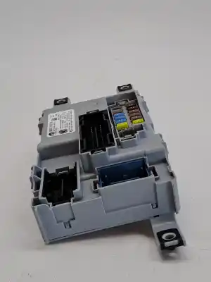 Peça sobressalente para automóvel em segunda mão caixa de fusíveis e relés por fiat 500 e new 500 icon hb referências oem iam 52178377  