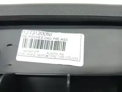 Second-hand car spare part glove compartment for renault kadjar 1.3 tce oem iam references 682526225r  685005747r