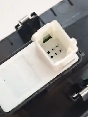 Автозапчасти б/у выключатель переднего правого окна за opel corsa f corsa f ссылки oem iam 98301721zd  98044803zd