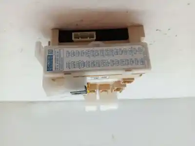 Second-hand car spare part fuse box unit for toyota auris (e18) 1nd oem iam references 8273012x70a  