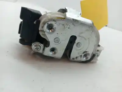 Автозапчастина б/у замок дверей заднього лівого для mitsubishi outlander (cw0) 2.4i 170 4x4 посилання на oem iam mn145875  