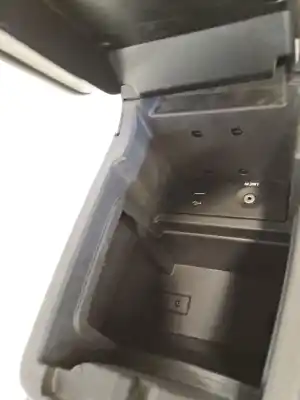 Second-hand car spare part center console for ford focus lim. (cb8) focus st sport oem iam references 1835225  bm51a045m62cr35b8 - 1835223