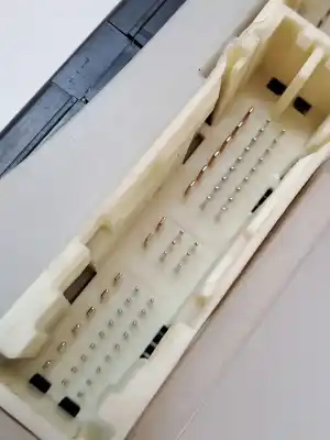 Second-hand car spare part electronic module for toyota yaris toyota oem iam references 8273052k40  