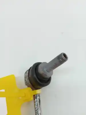 Peça sobressalente para automóvel em segunda mão link estabilizador dianteiro direito por dacia duster ii k9k u8 referências oem iam 551103022r  