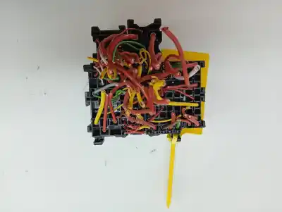 Second-hand car spare part fuse box unit for dacia duster ii k9k u8 oem iam references   