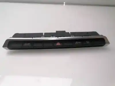 Peça sobressalente para automóvel em segunda mão Comandos De Alavanca por AUDI Q2 (GAB) untaggable edition 150 CV / 110 KW Referências OEM IAM 81A925301C  