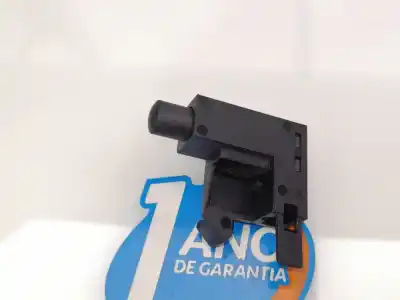 Second-hand car spare part SWITCH for FORD FOCUS TURN.  OEM IAM references 8V6115852AB  
