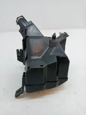 Second-hand car spare part fuse box unit for mazda 2 (de_, dh_) 1.5 (de5fs) oem iam references d65166760  