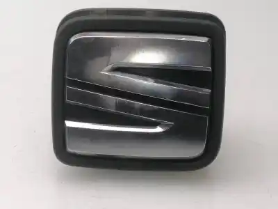 Second-hand car spare part TAILGATE BACK DOOR HANDLE for SEAT LEON ST (5F8)  OEM IAM references 5FA827565D  