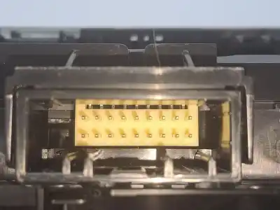 Peça sobressalente para automóvel em segunda mão comando de sofagem (chauffage / ar condicionado) por renault clio v 1.5 dci 101 cv evolution referências oem iam 275100936r  