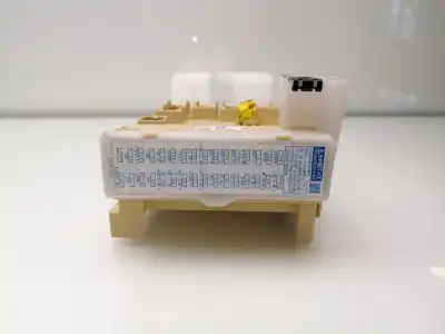 Pezzo di ricambio per auto di seconda mano scatola relè/fusibili per lexus nx * riferimenti oem iam 8273078011  8273078010 - 63583988