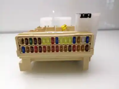 Pezzo di ricambio per auto di seconda mano scatola relè/fusibili per lexus nx * riferimenti oem iam 8273078011  8273078010 - 63583988