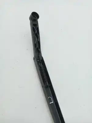 Second-hand car spare part front right windshield wiper arm for toyota corolla (e15) high 124 cv / 91 kw oem iam references 8521102430  