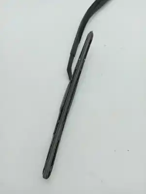 Second-hand car spare part front right windshield wiper arm for toyota corolla (e15) high 124 cv / 91 kw oem iam references 8521102430  