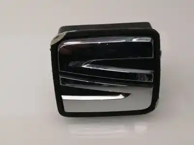 Second-hand car spare part Tailgate Back Door Handle for SEAT LEON ST (5F8) CRL OEM IAM references 5F0827565  