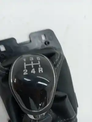 Автозапчасти б/у накладка рычага передач за ford ka (ccu) ka+ ссылки oem iam 2064876  